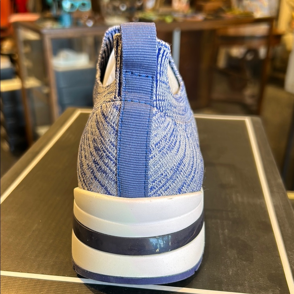 Urban Sport by J Slides NYC Blue Knit Sneakers NIB - Picture 5 of 6